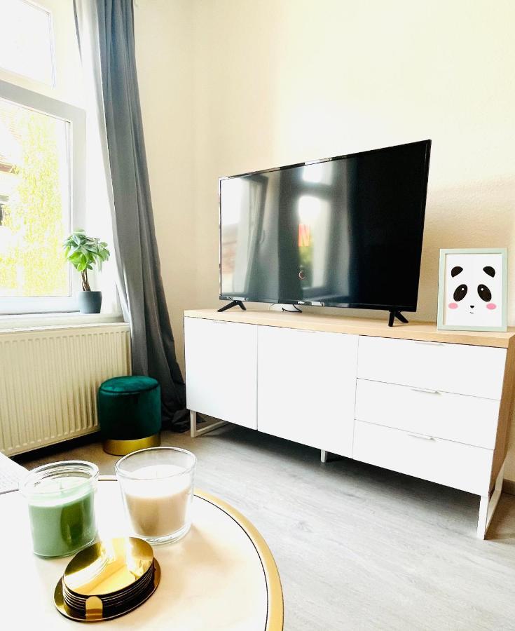 Renoviertes Apartment In Zentraler Lage - Wlan, Smart-Tv, Kueche, Balkon Und Queensize-Bett Fuer 4 Gaeste Erfurt Eksteriør billede